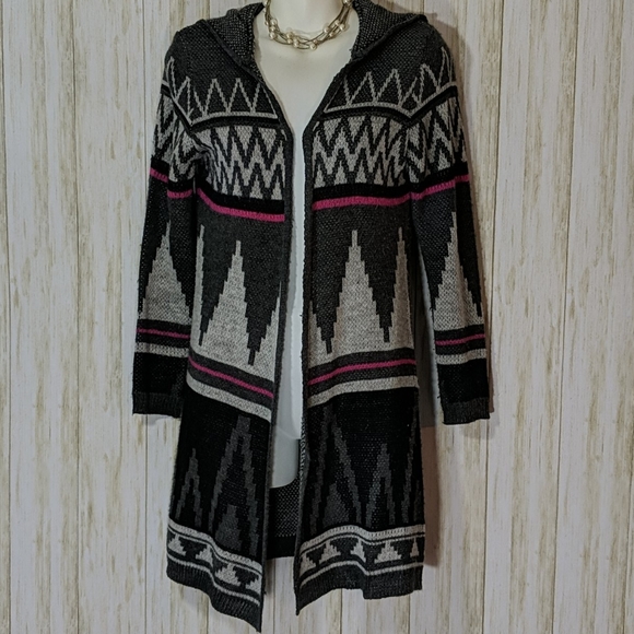 No Boundries Hooded Sweater Size M - Picture 1 of 3